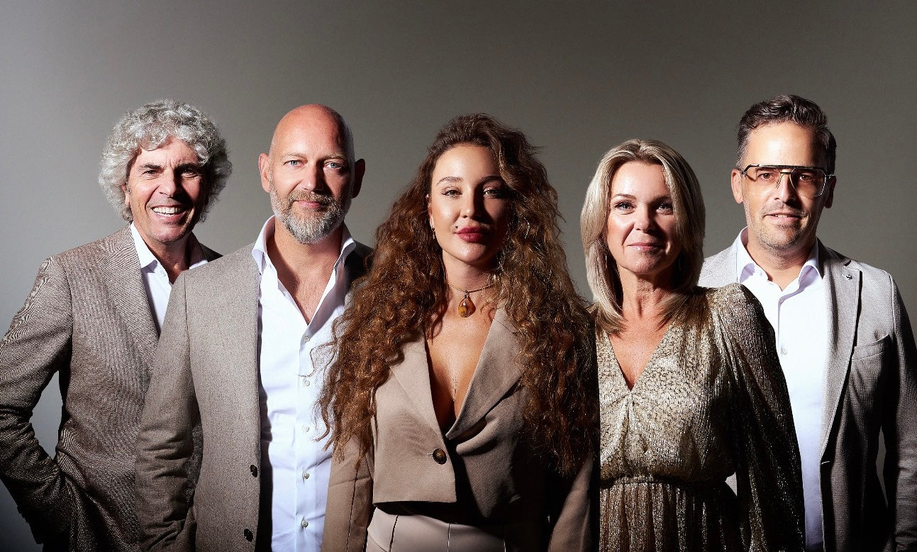 Marije Richards with Koroots in Dutch design program on SBS6 : Design Secrets