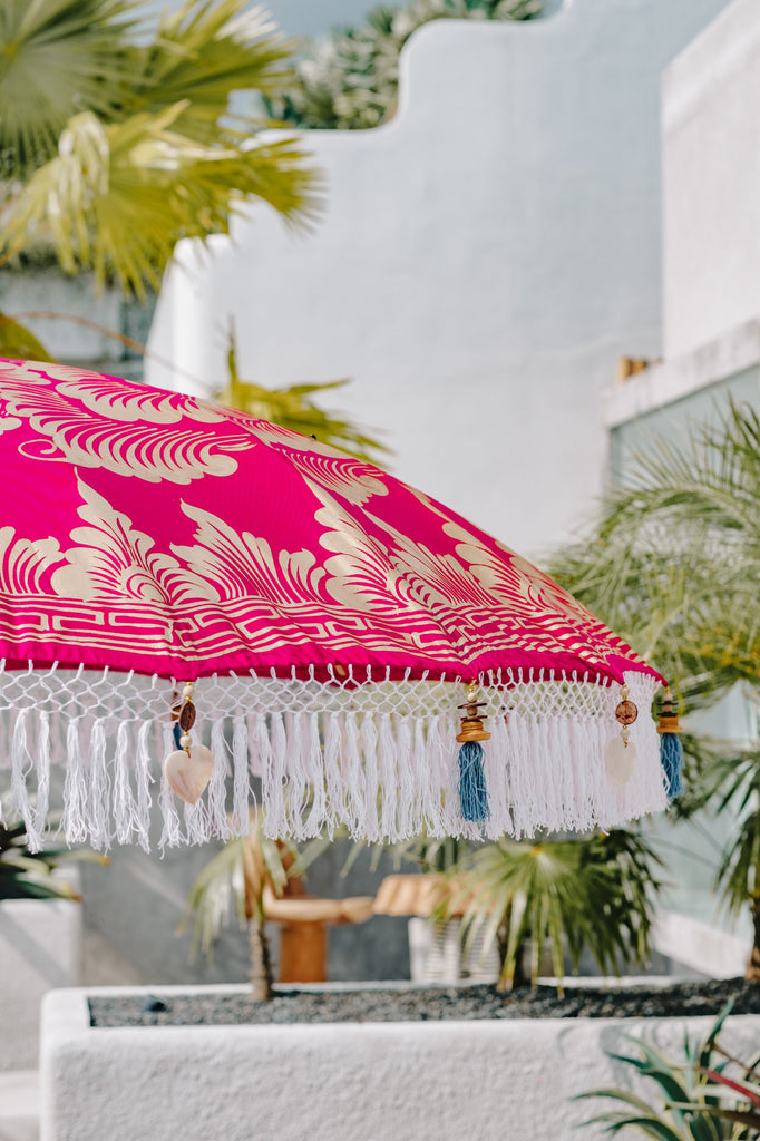 Bali parasol - Fuchsia vol goud fringe- 250cm